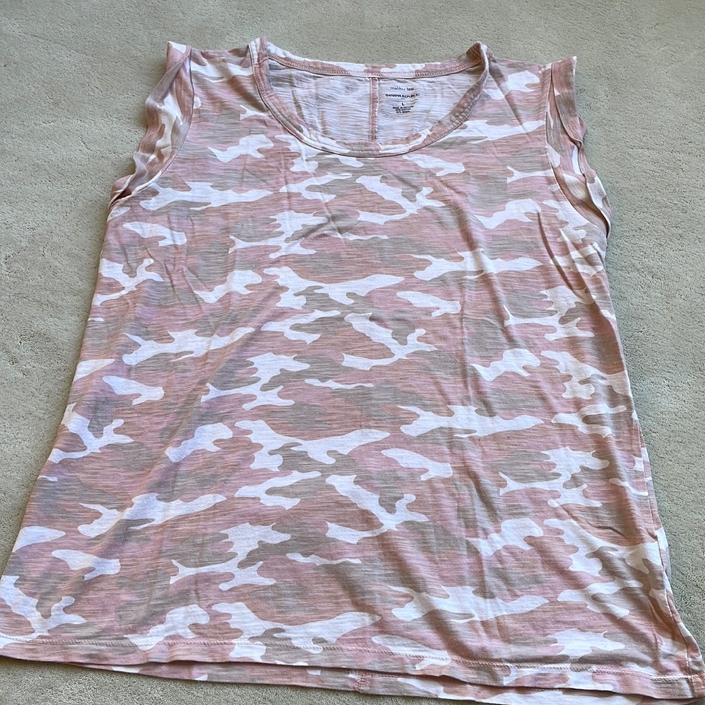 Banana Republic Malibu Tee style, Tank Top- L pink camo